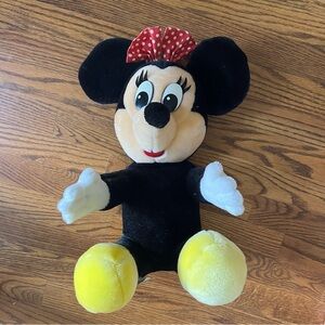 Vintage Minnie Mouse Stuffed Animal Plush Toy – Disney Parks – 16”